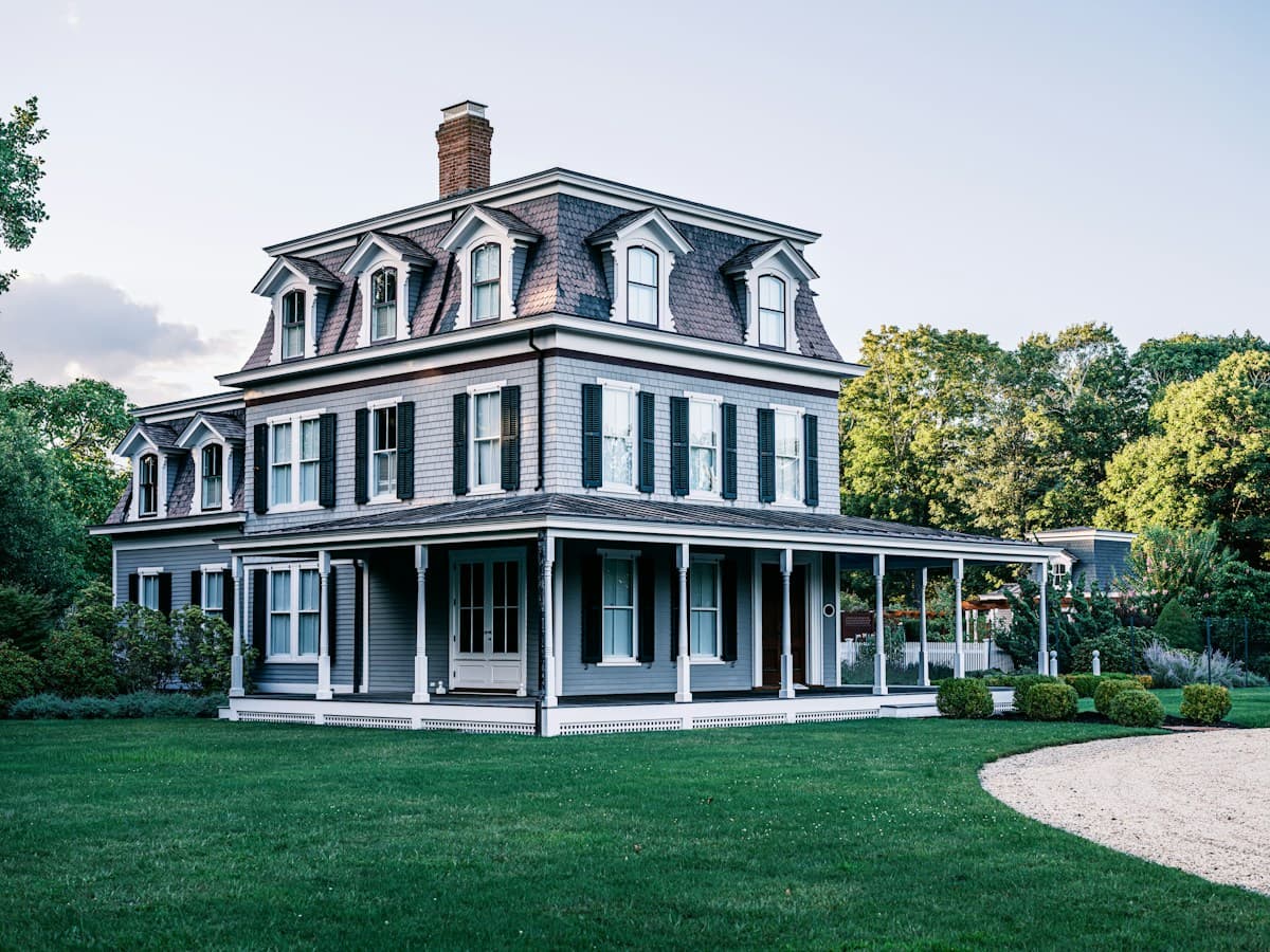 Home and window-style inspiration for Aluminum Exterior Low-E Double Hung