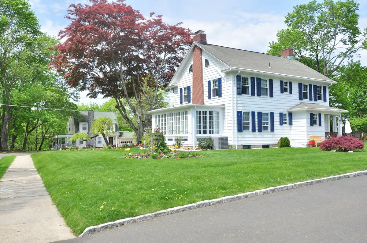 Home and window-style inspiration for Aluminum Exterior Low-E Slider
